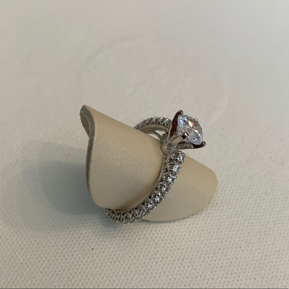Metal Rings - Picture 4 of 9